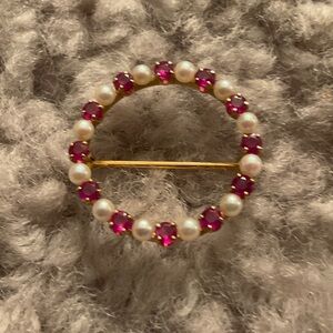 Gorgeous 14K gold stamped pearl and ruby brooch pin timeless beauty! 🌹❤️🌸